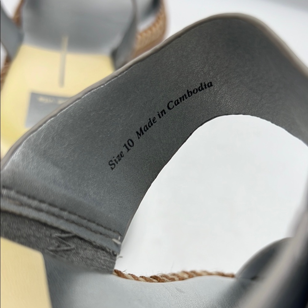 Dolce Vita Silver Metallic Sandals with Cushioned Footbed - Picture 8 of 9